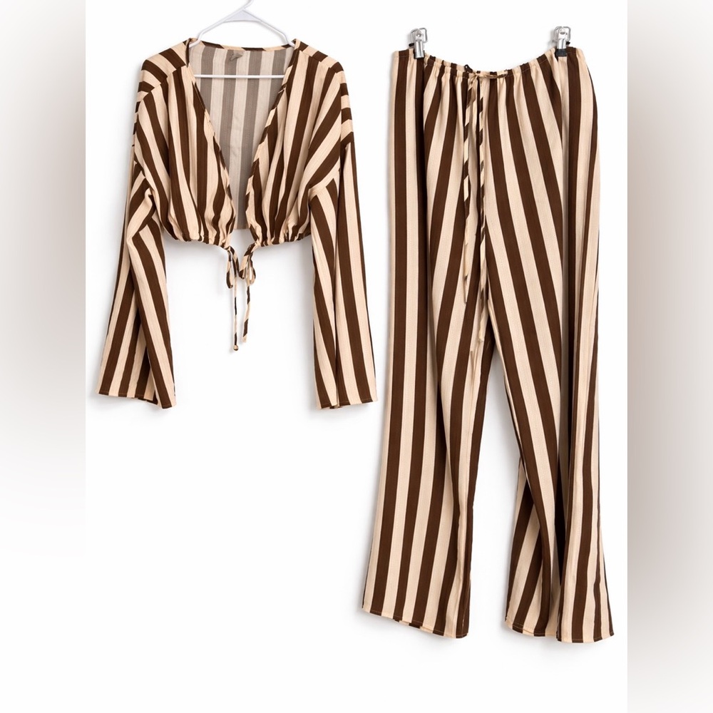 Brown & Cream Striped 2 Piece Set Wide Leg Pants Boho Minimalist Lounge Set - Picture 3 of 3